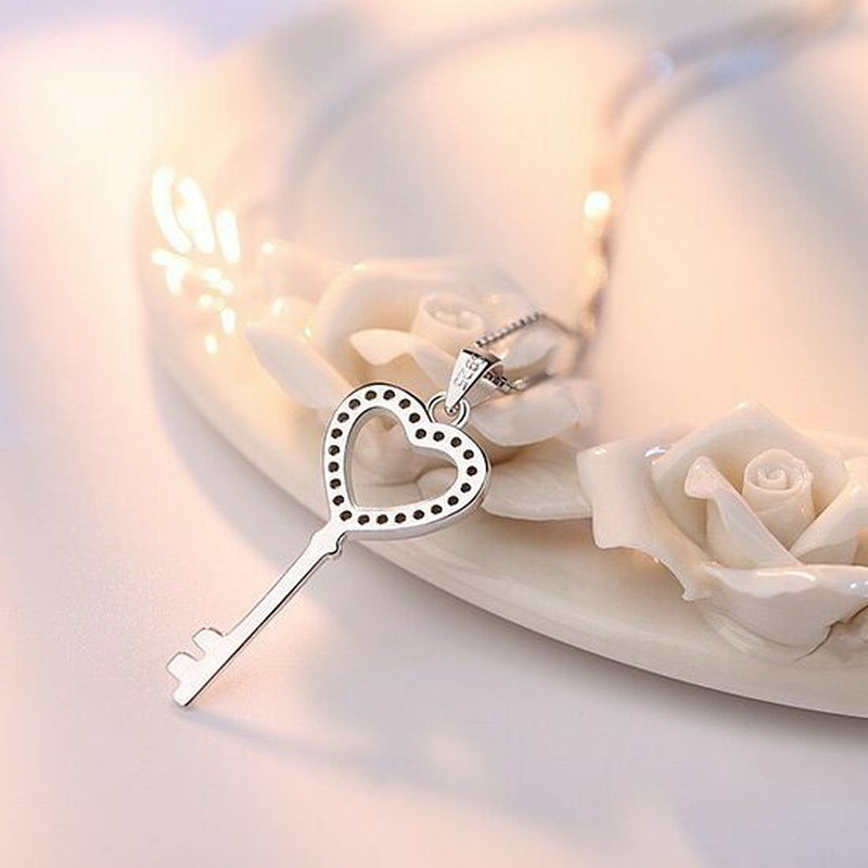 Women Crystal Heart Key Pendant Chain Necklace 
